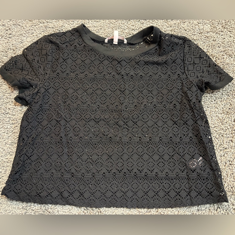 Women’s Victorias Secret Black Lace Short Sleeve crop Top, M